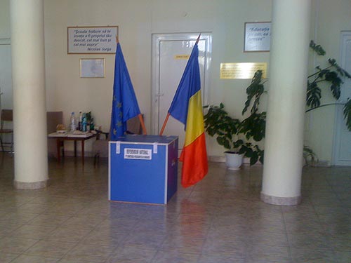 Foto: sectie de vot Baia Mare - referendum (c) eMaramures.ro